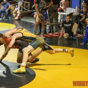 WrestlingWin-0408.jpg