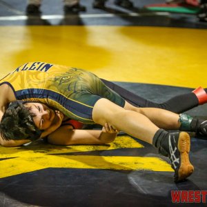 WrestlingWin-1737.jpg