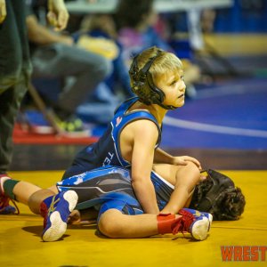 WrestlingWin-1860.jpg