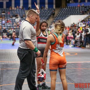 WrestlingWin-2312.jpg