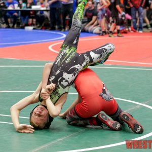 WrestlingWin-0850.jpg