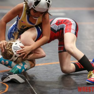 WrestlingWin-3042.jpg