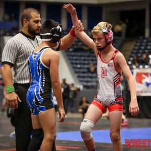 WrestlingWin-2910.jpg