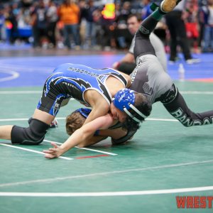 WrestlingWin-3404.jpg