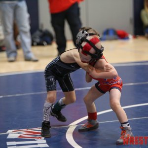 WrestlingWin-3917.jpg