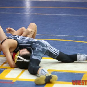 WrestlingWin-3909.jpg