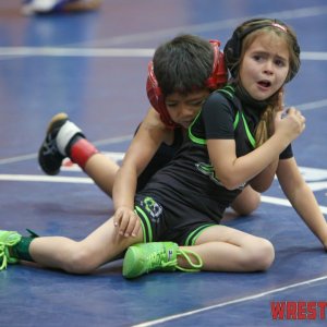 WrestlingWin-3782.jpg