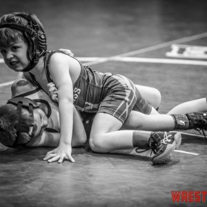 WrestlingWin-3728.jpg