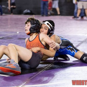 WrestlingWin-2113.jpg