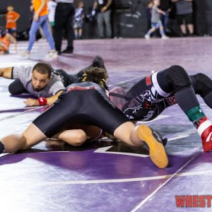 WrestlingWin-2095.jpg