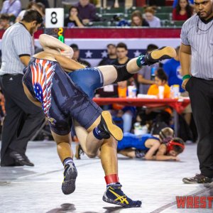 WrestlingWin-2306.jpg