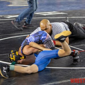 WrestlingWin-5818.jpg