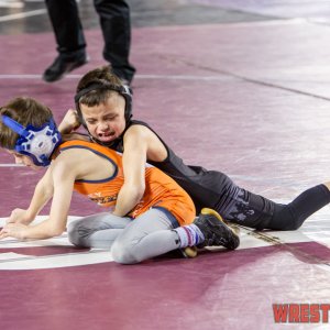 WrestlingWin-5808.jpg