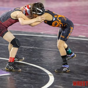 WrestlingWin-5952.jpg