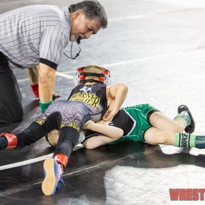 WrestlingWin-5950.jpg