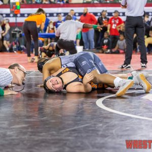 WrestlingWin-5912.jpg