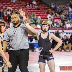 WrestlingWin-6065.jpg