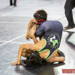 WrestlingWin-6049.jpg