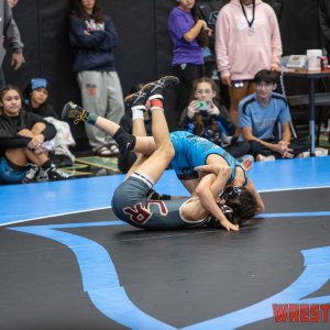 WrestlingWin-2059.jpg