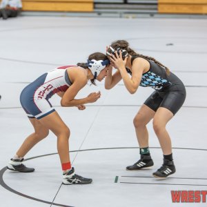 WrestlingWin-1846.jpg