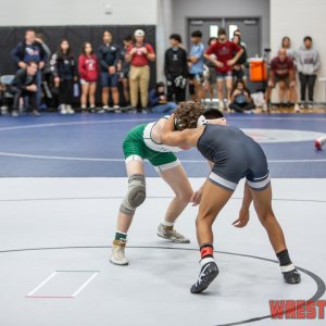 WrestlingWin-1832.jpg