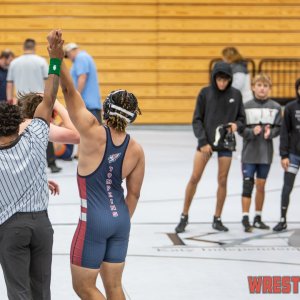 WrestlingWin-1769.jpg