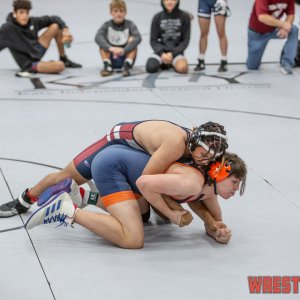 WrestlingWin-1758.jpg