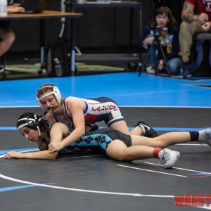 WrestlingWin-1625.jpg