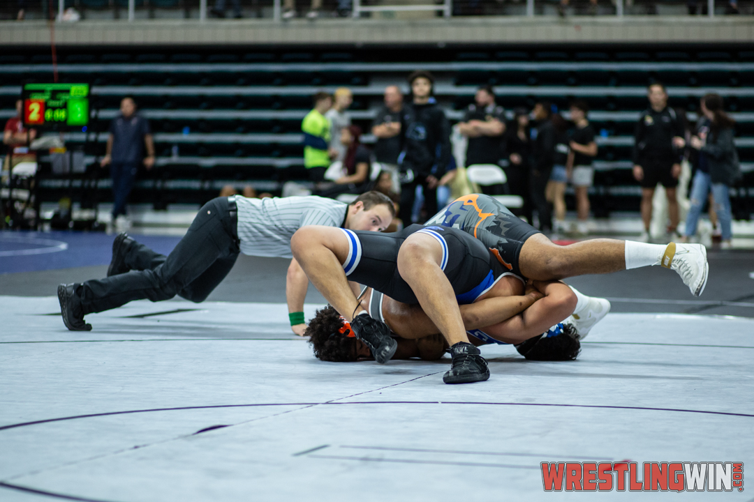 3-6a-wrestling-regionals-12206.jpg