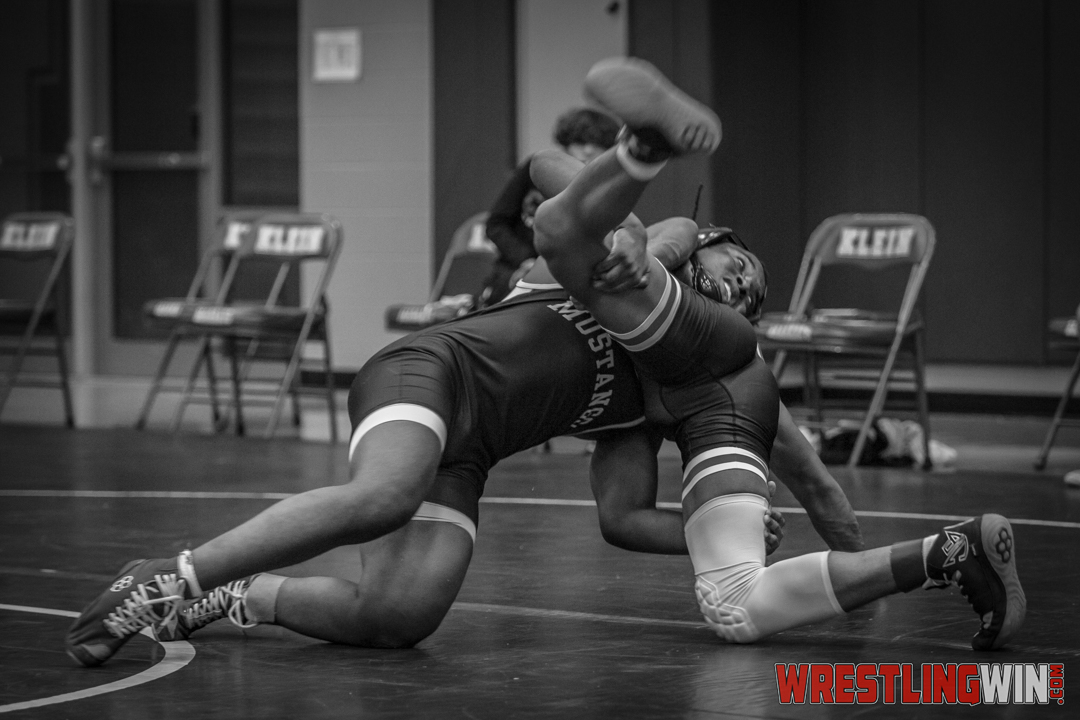 Klein Tri Wrestling-5016.jpg