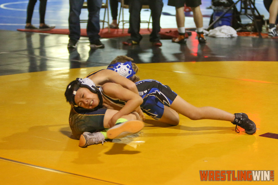 WrestlingWin-0261.jpg