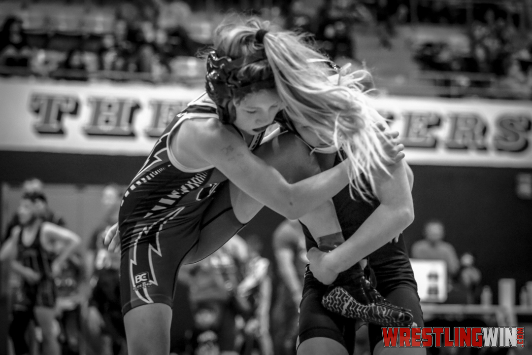 WrestlingWin-1027.jpg