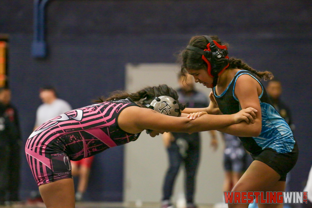 WrestlingWin-1058.jpg