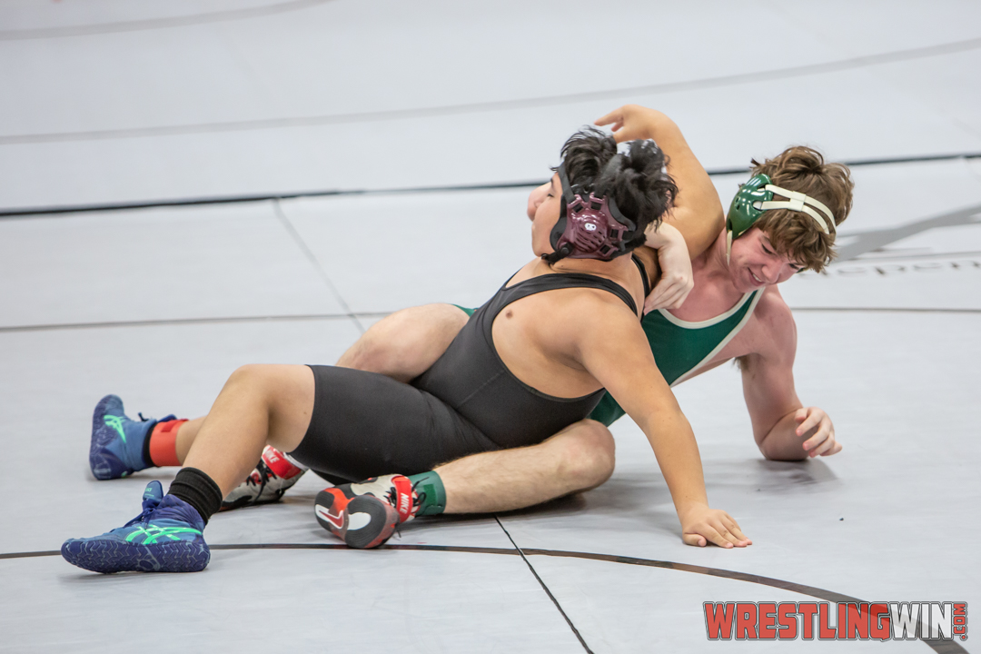 WrestlingWin-1579.jpg