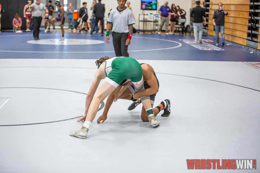 WrestlingWin-1812.jpg