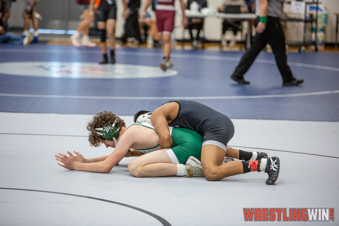 WrestlingWin-1817.jpg