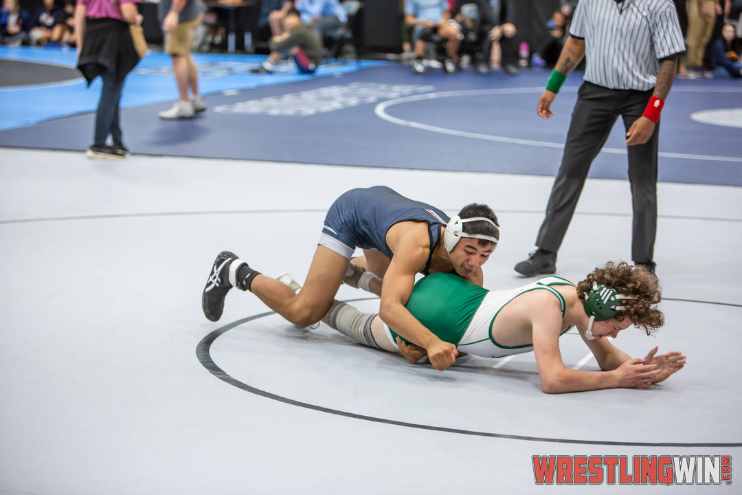 WrestlingWin-1822.jpg