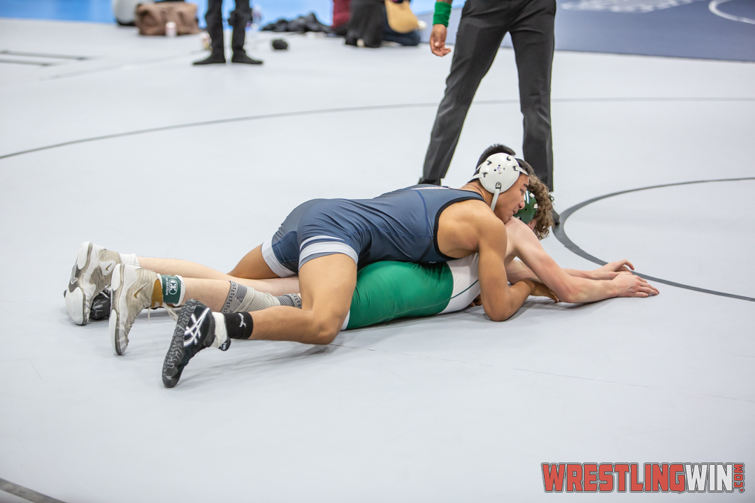 WrestlingWin-1831.jpg