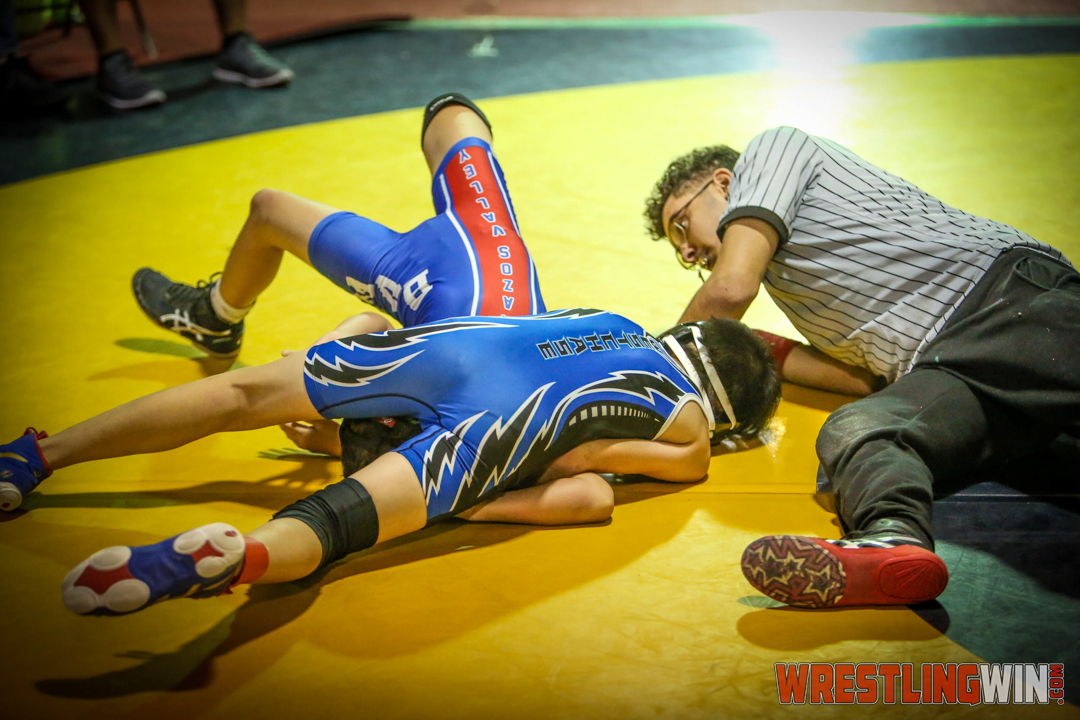 WrestlingWin-1873.jpg