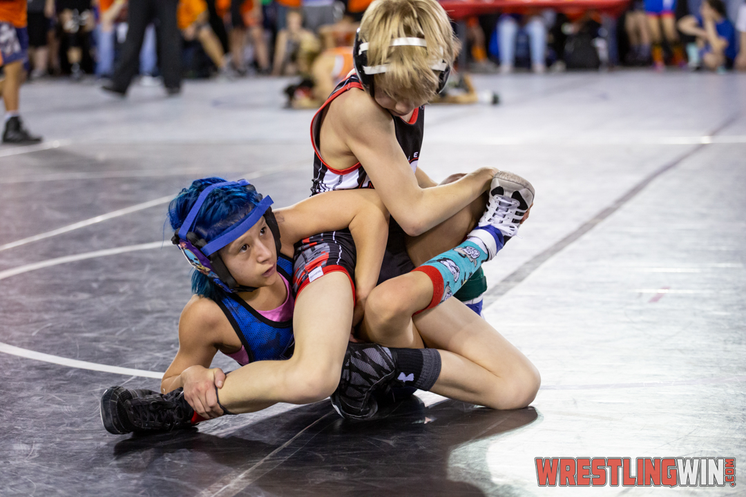 WrestlingWin-2123.jpg