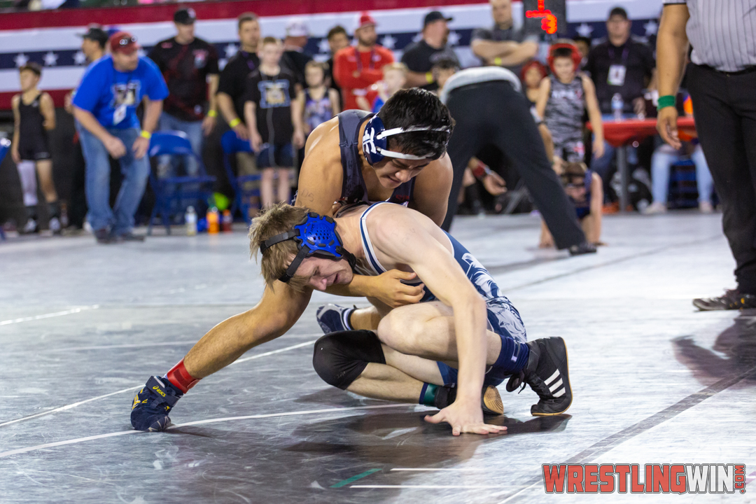 WrestlingWin-2310.jpg