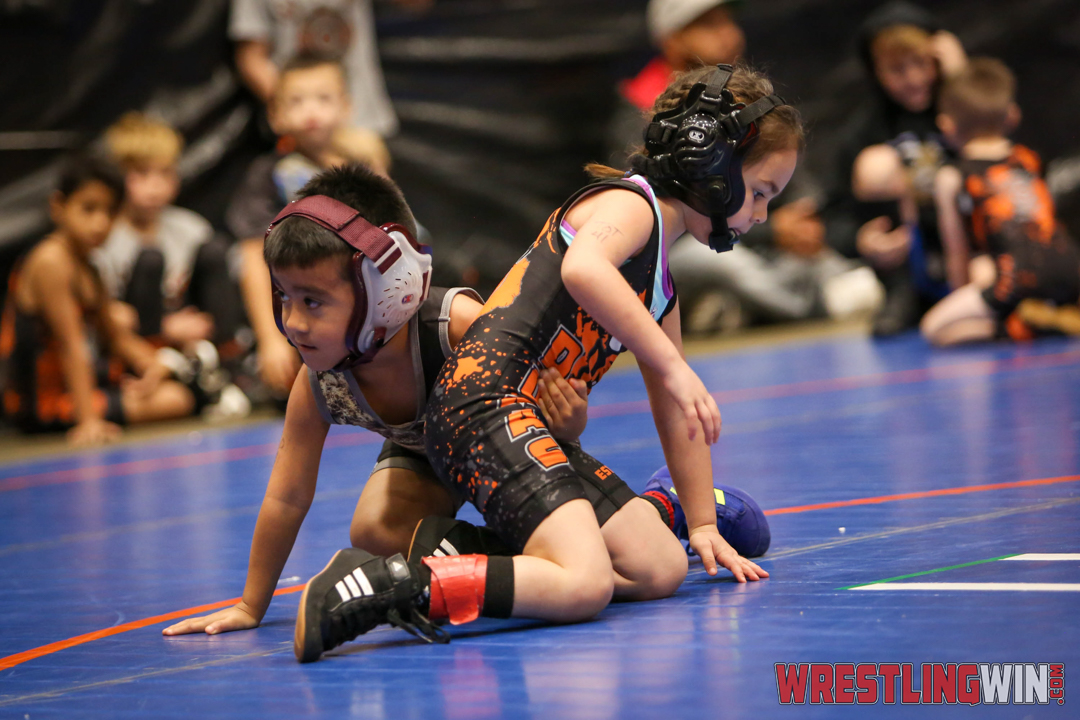 WrestlingWin-2788.jpg