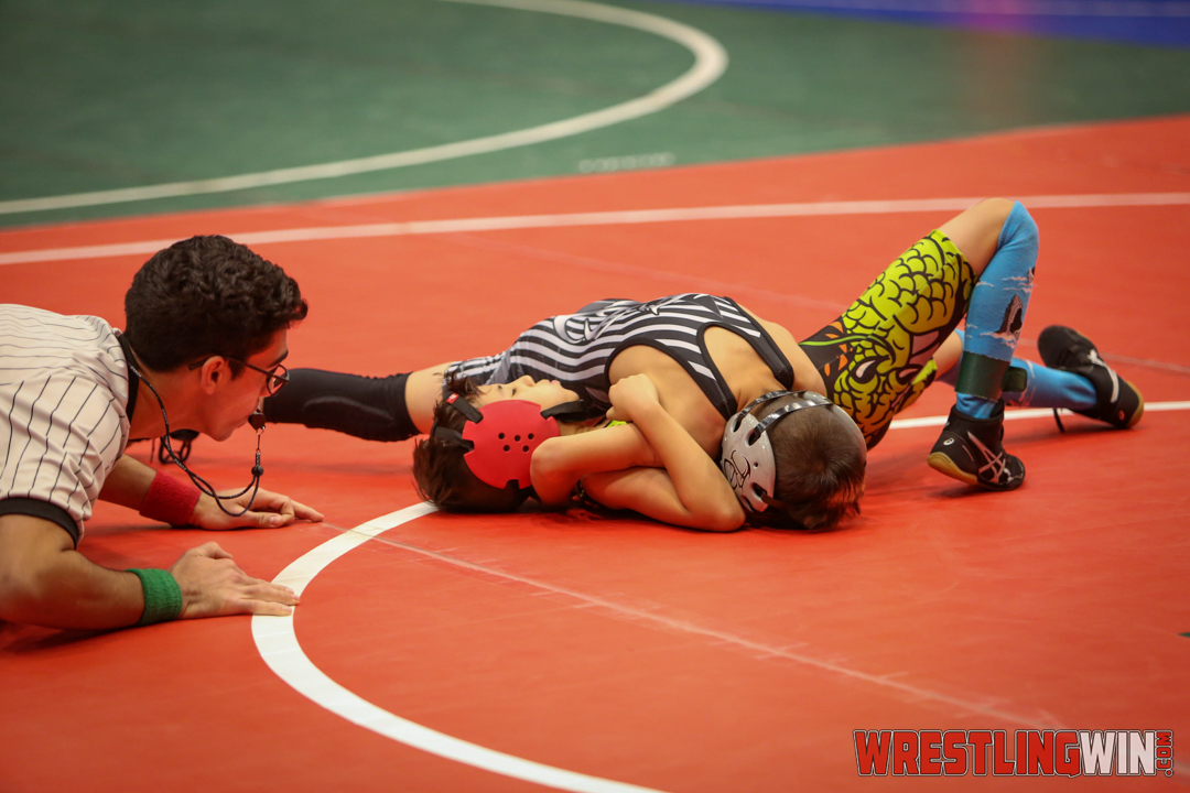 WrestlingWin-2807.jpg