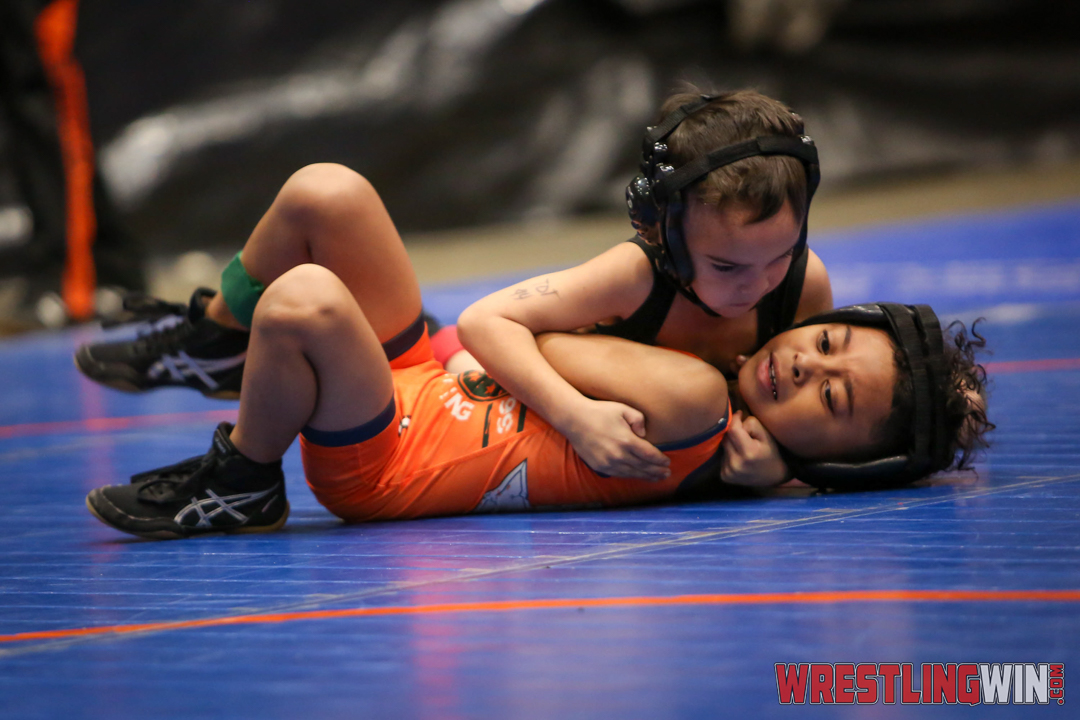 WrestlingWin-2811.jpg