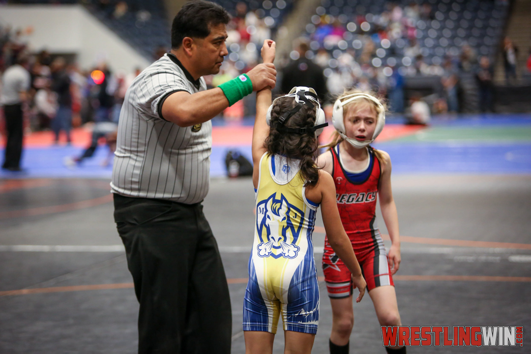 WrestlingWin-3070.jpg