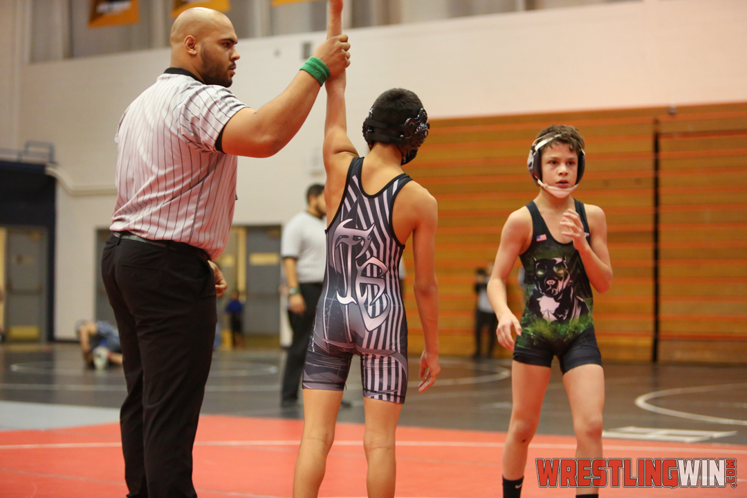 WrestlingWin-3463.jpg