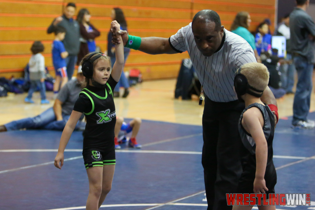 WrestlingWin-3758.jpg