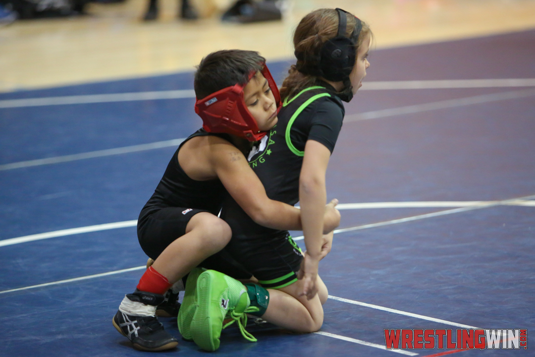 WrestlingWin-3781.jpg