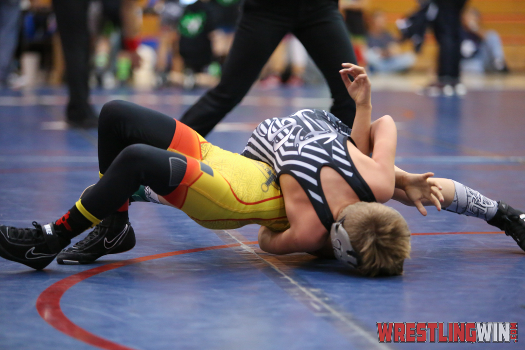 WrestlingWin-3808.jpg