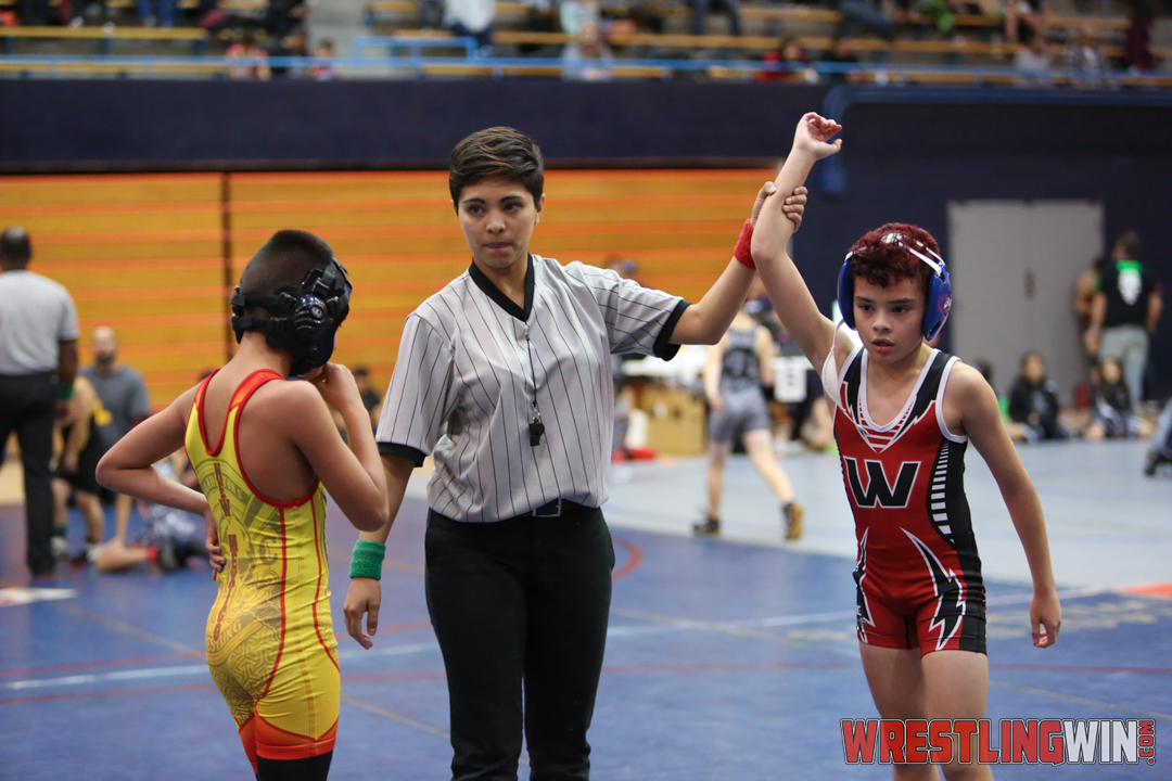 WrestlingWin-3880.jpg